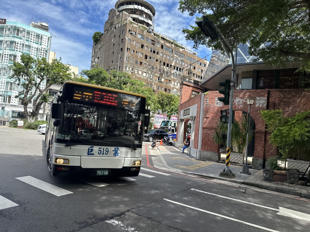 非當事車輛。（圖／中央社）