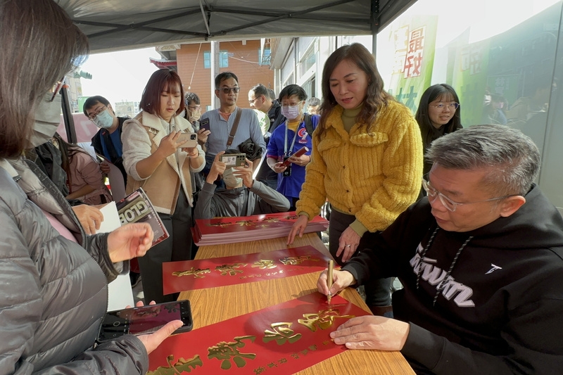 台南亞太國際棒球訓練中心近日竣工，外界好奇中華職棒正賽能否有場次在此舉行，對此，中職會長蔡其昌做出回應。（圖源：中央社記者楊思瑞攝）