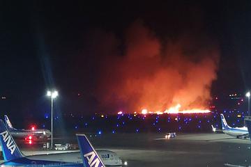 日航客機羽田機場起火爆炸！機上367人全員逃出